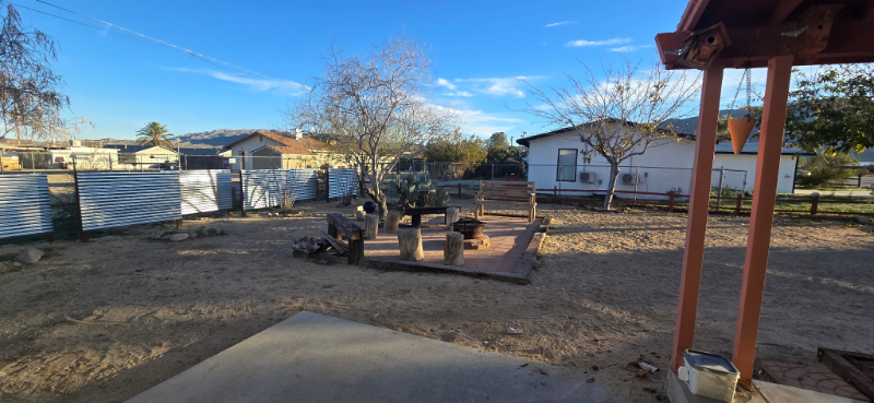 Twentynine Palms House: 6417 East Court