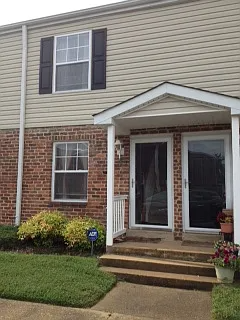 Richmond Condo: 3515 Briel St