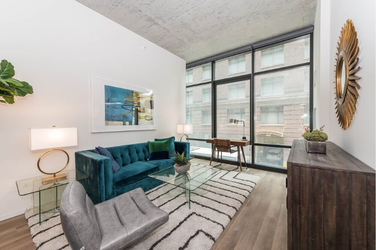 Chicago Condo: 80 E 14th St