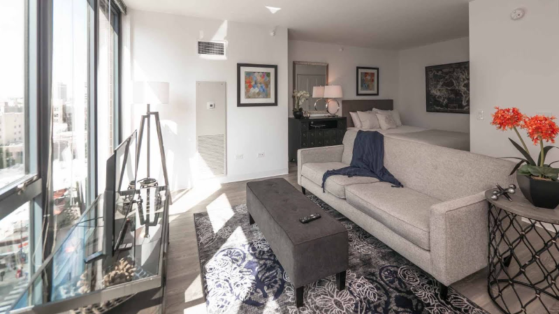 Chicago Condo: 156 W Erie St