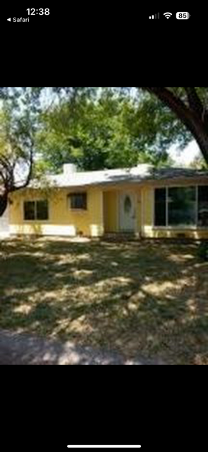 Redding House: 826 Coronado Street