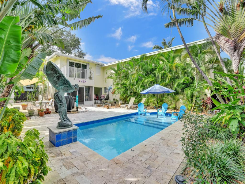 Fort Lauderdale Townhome: 814 Se 13 St
