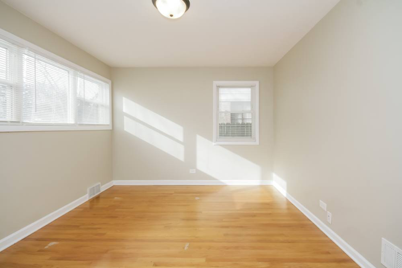 Skokie House: 5240 Lee St