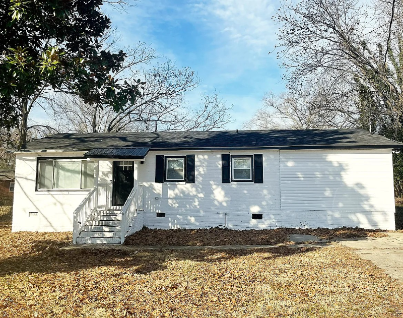 Rock Hill House: 608 Crawford Rd