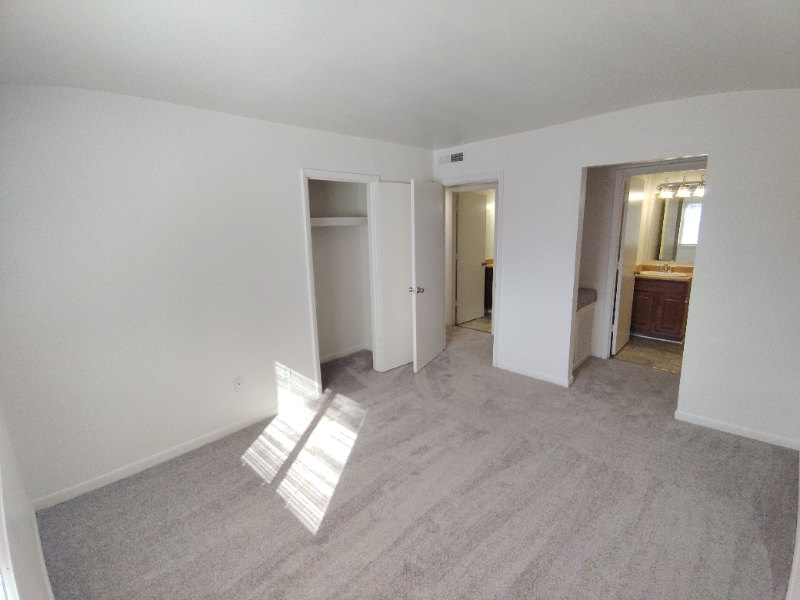 Lynchburg Apartment: 600 Reusens Road