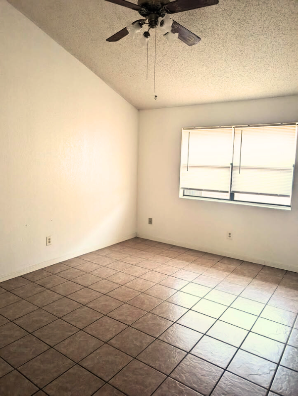 Copperas Cove Apartment: 102 E Truman Ave