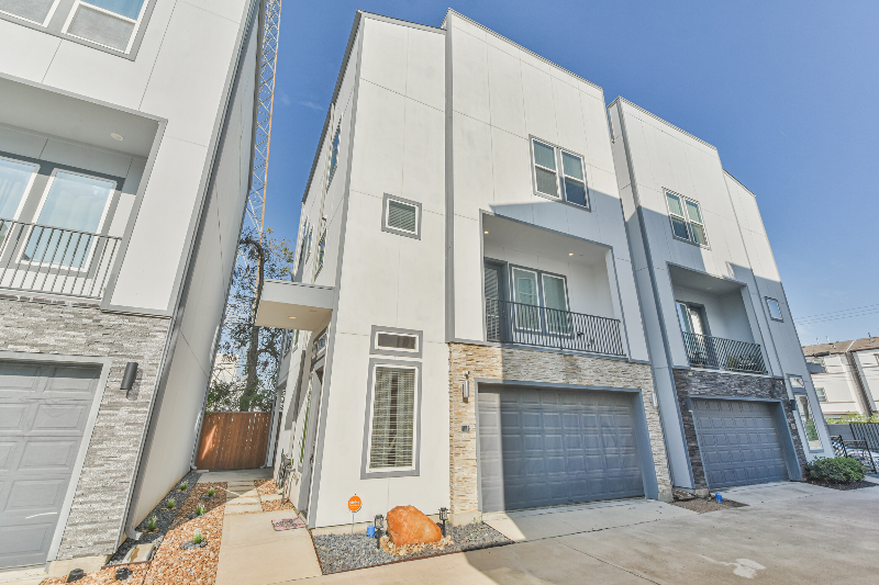 Houston Multiplex: 8411 Hempstead Rd,