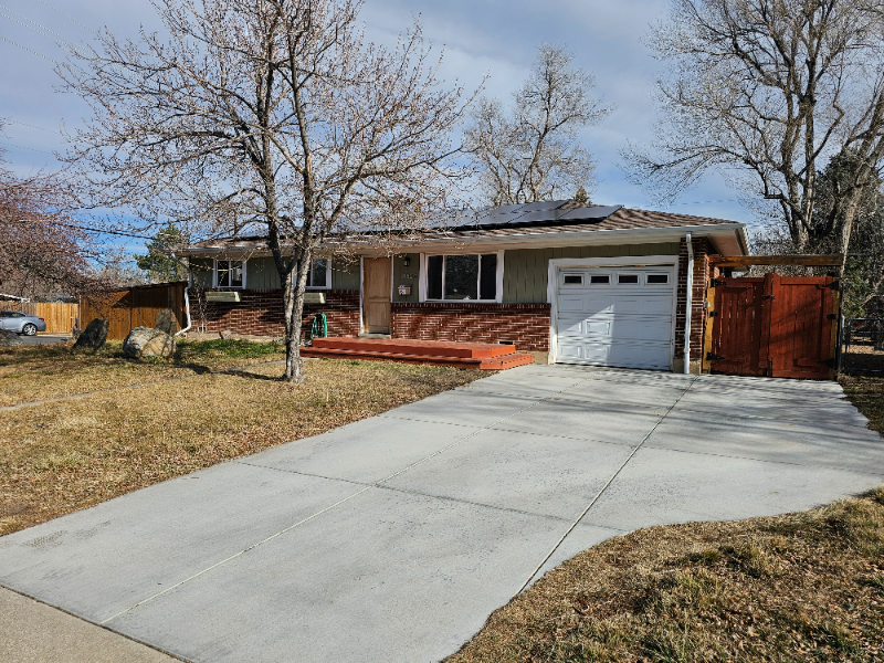 Boulder House: 880 35th Street