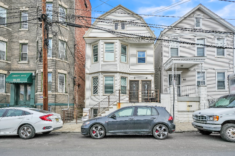 JERSEY CITY Multiplex: 84 NEPTUNE AVENUE