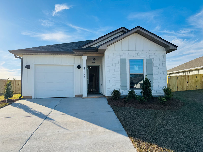 Foley House: 13647 Logan place