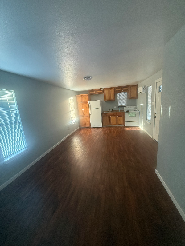 Tyler House: 2538, West Van St