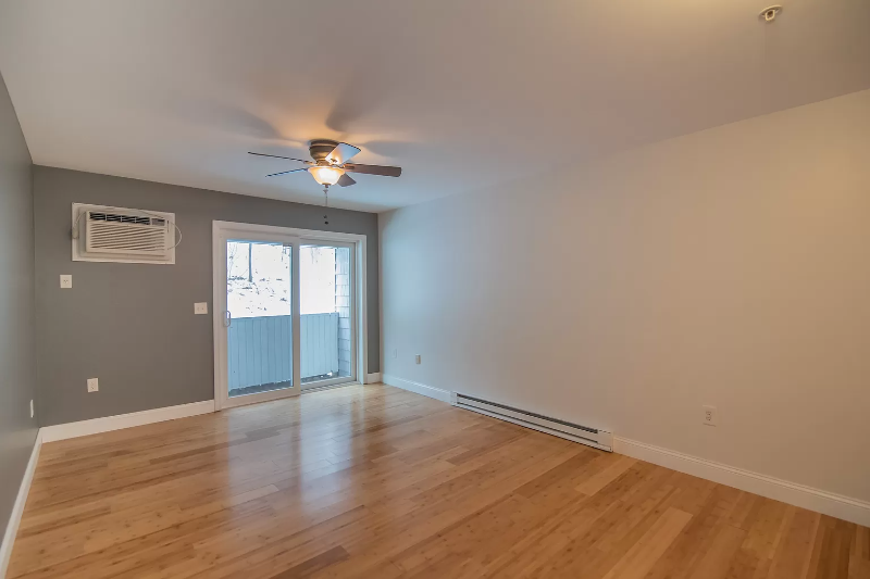 Manchester Condo: 92 Eastern Ave