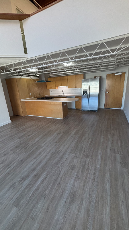 Emeryville Condo: 6025 Christie Ave