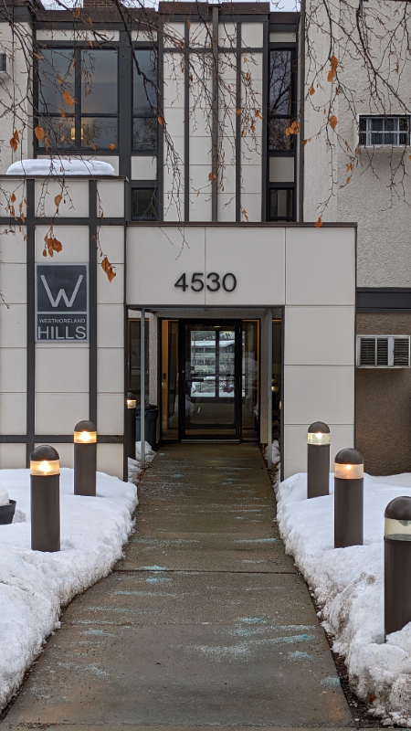 Minneapolis Condo: 4530 Park Commons Dr