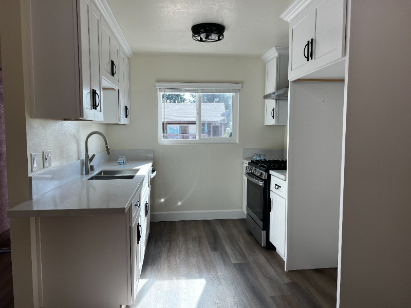 Santa Ana Condo: 1016 Cabrillo Park