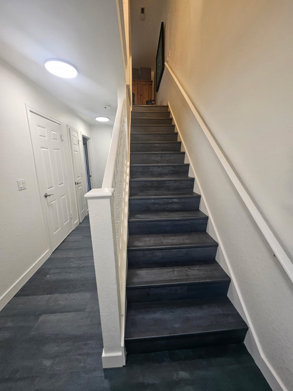 Oregon City Townhome: 437 Harris Ln