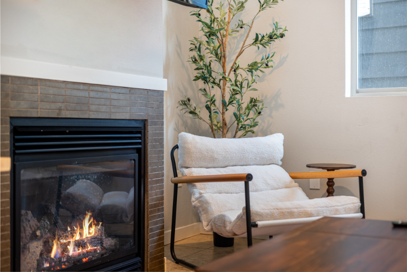 Portland Apartment: 1607 NW Davis Unit 12