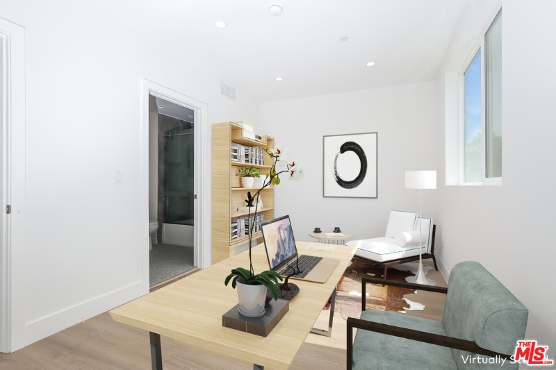 Los Angeles Townhome: 1856 S Curson Ave