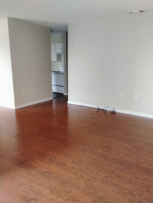 BATON ROUGE Multiplex: 1754 CEDAR LAKE DR APT D