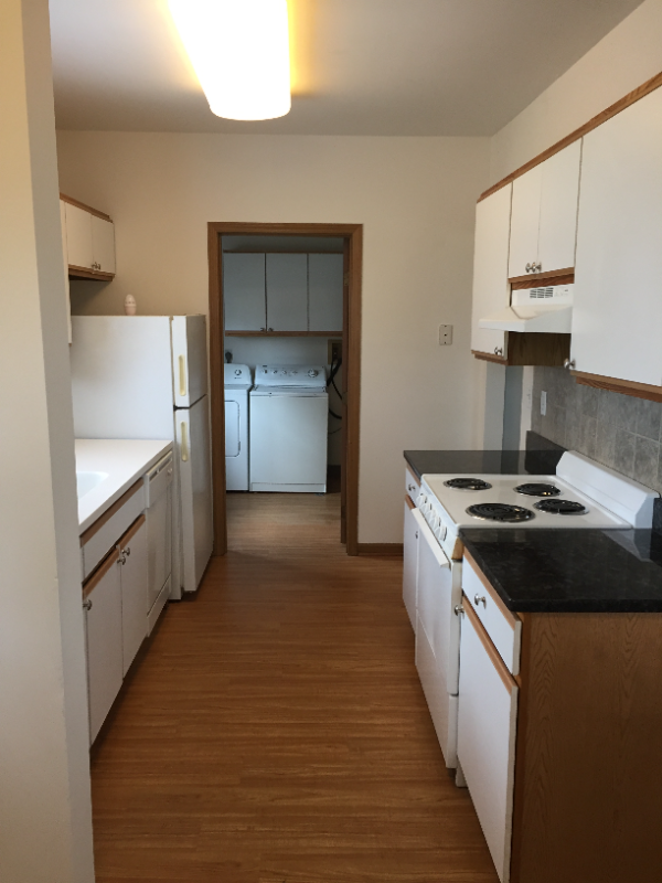 Yorkville Multiplex: 512 Powers Court