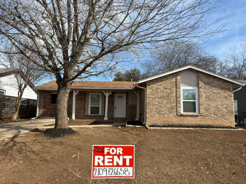 San Antonio House: 6718 Pear Tree