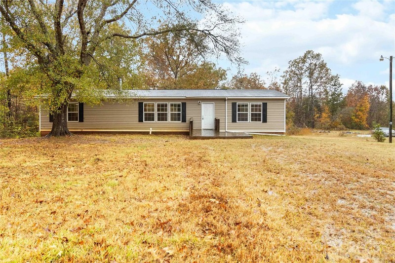 Sharon House: 2420A Creekside Dr