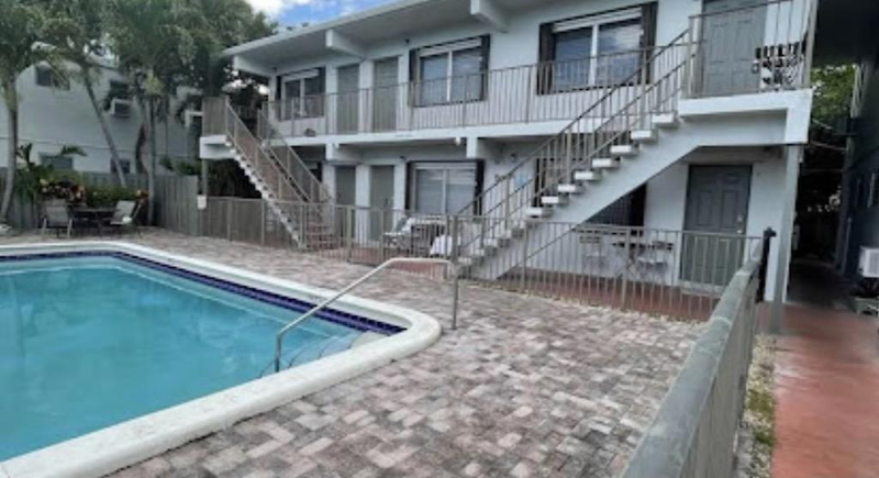 Pompano Beach Apartment: 23 NE 23rd Ave
