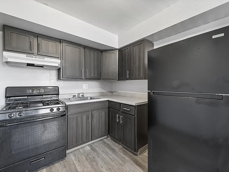 Philadelphia Apartment: 1412 W 72nd Ave