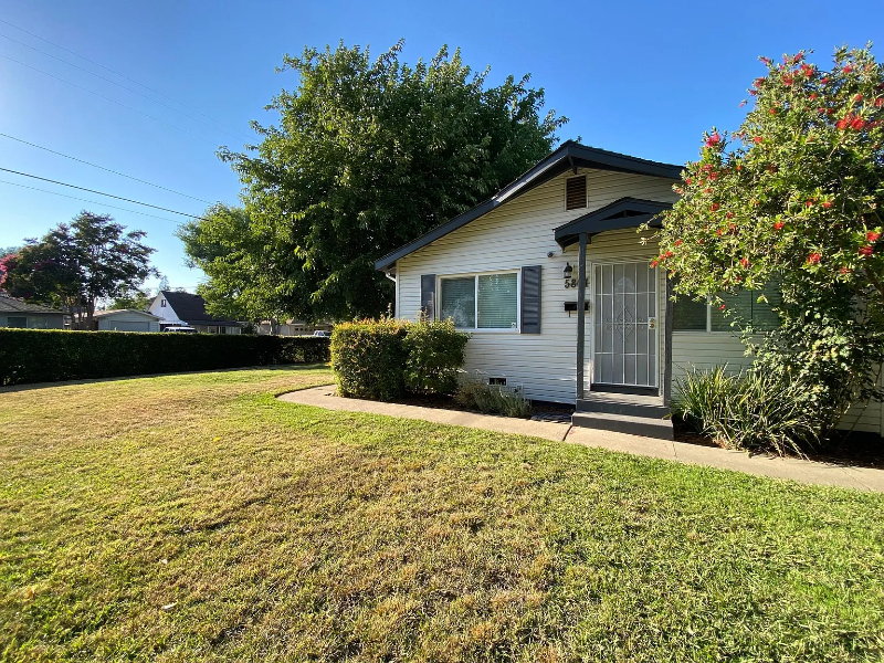 Spartanburg House: 775 Leonard St,