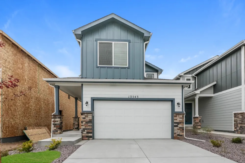 Peyton House: 46071 Nederland Dr