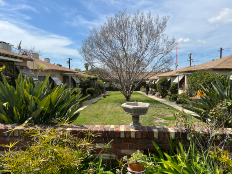 Pasadena Apartment: 645 S. Marengo Ave.