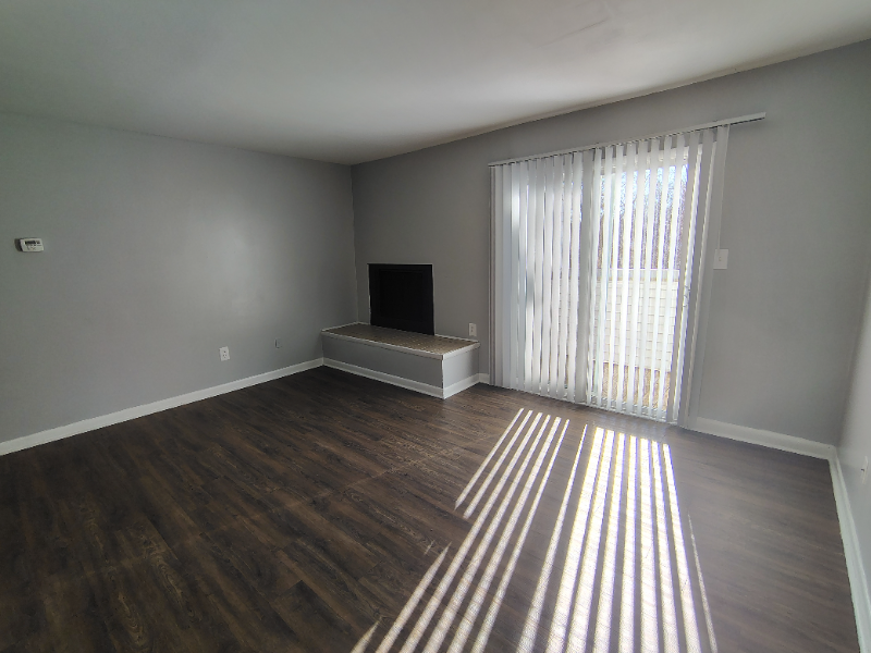 Lynchburg Apartment: 600 Reusens Road