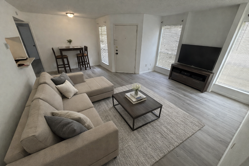 Richardson Condo: 919 S Weatherred Dr