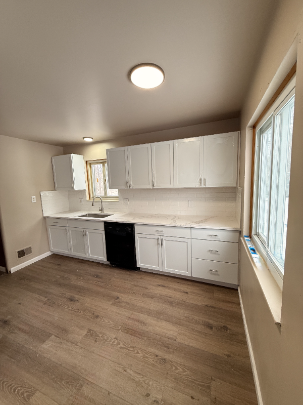 Warren House: 20795 Helle Ave.