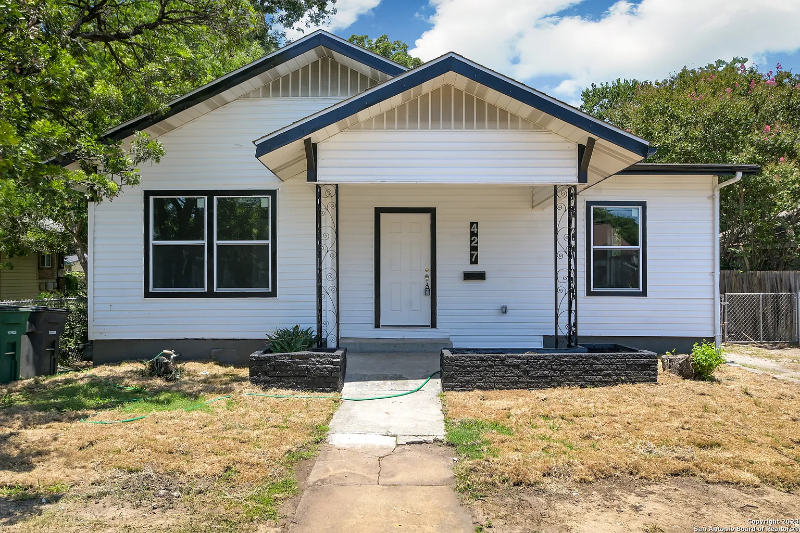 San Antonio House: 427 East Southcross