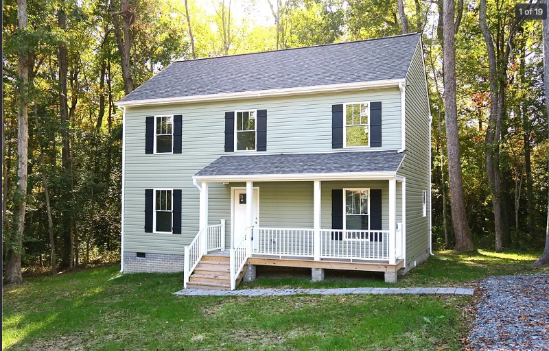 Chester House: 16208 Pauline Ave