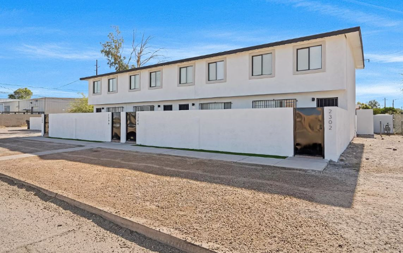 Tucson Townhome: 2304 North 10th Avenue