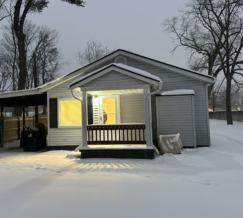 Farmington Hills House: 28532 Grayling Ave