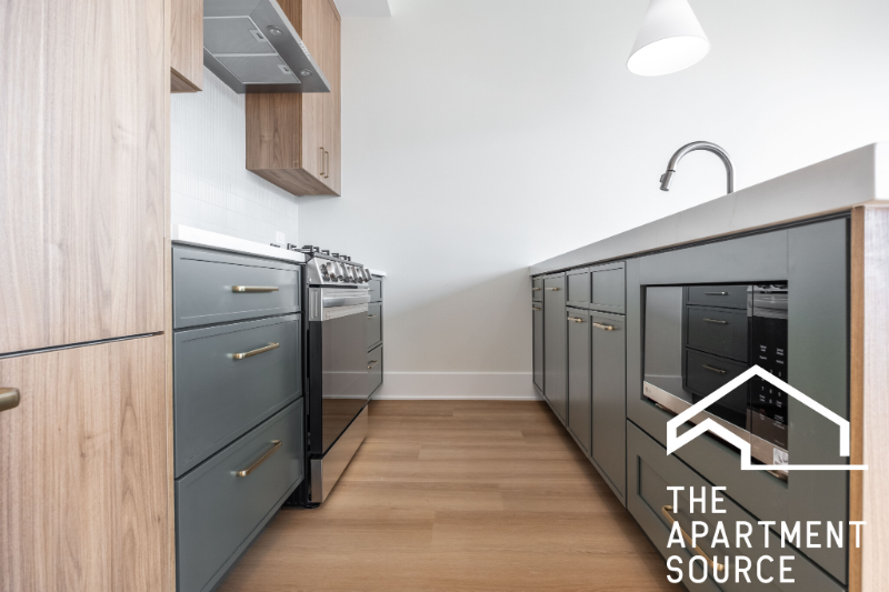 Chicago Multiplex: 1620 W Grand Ave