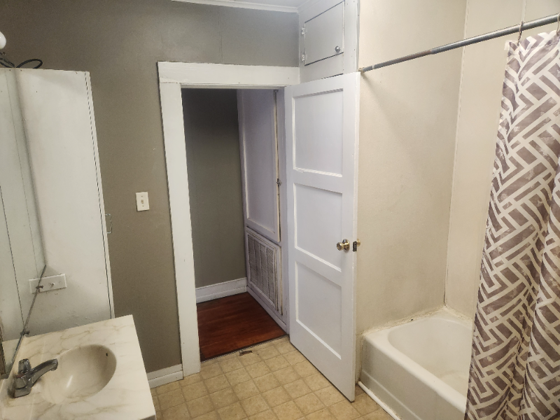 new iberia Townhome: 109 Nita st