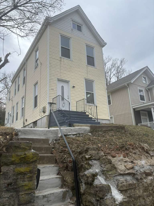 Cincinnati House: 1821 Courtland Ave, Norwood, OH.