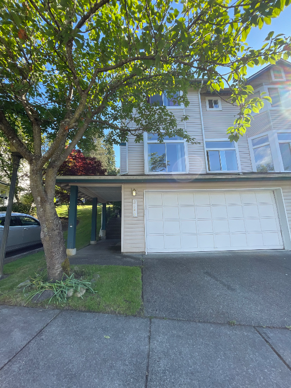 Issaquah Townhome: 2143 NW Pacific Elm Drive