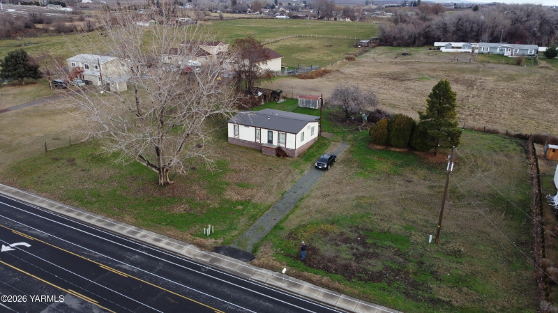 Zillah House: 471 Cheyne Rd