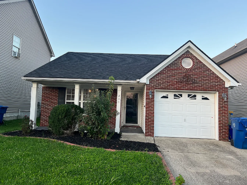 Winchester House: 210 Prescott Ln