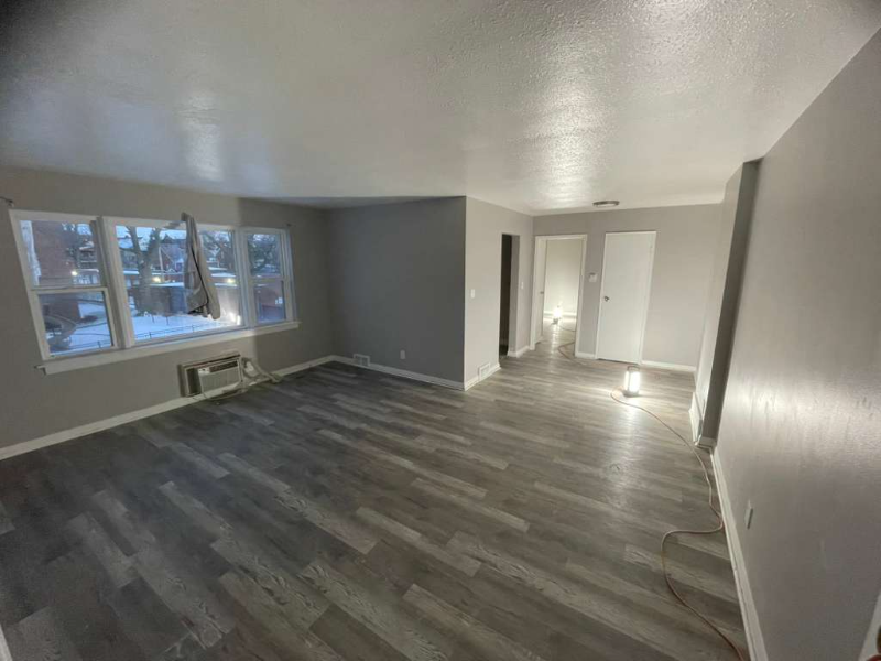 East Cleveland Apartment: 13984 Superior Rd East Cleveland, OH 44118