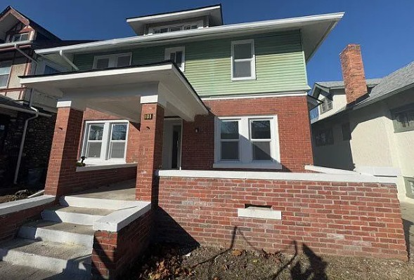 Highland Park House: 101 Colorado St