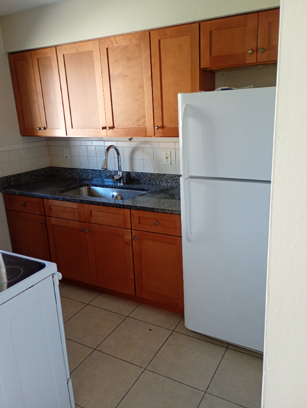 Deltona Multiplex: 111 Caribbean St