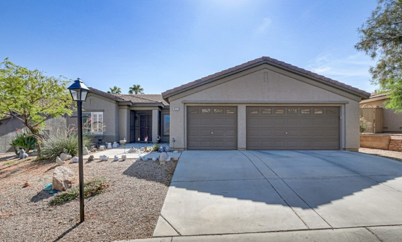 Las Vegas House: 8237 Cabin Springs Ave