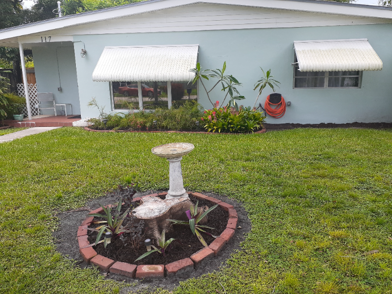 Port Saint Lucie House: 117 Southeast Solaz Avenue
