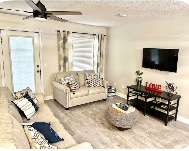 Enterprise Townhome: 455 Sandy Oak Dr,